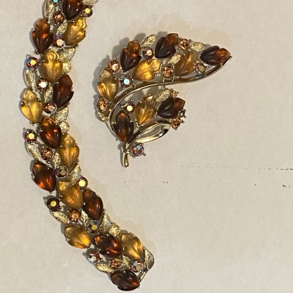 LISNER Signed Molded Jelly Lucite Brooch & Bracelet Designer Set - Vintage. - Picture 13 of 15